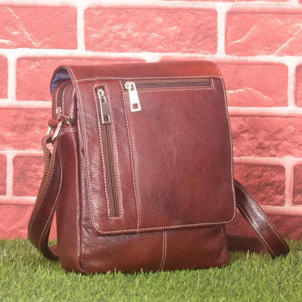Leather_Messenger_Bag_For_Men