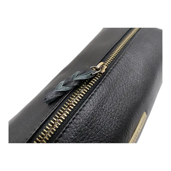 Leather_Toiletry_Bag_For_Men
