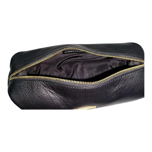 Leather_Toiletry_Bag_For_Men