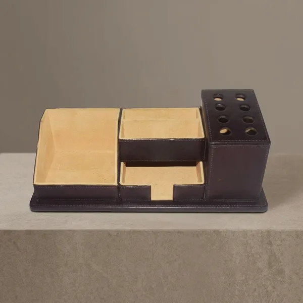 Brown_Leather_Pen_Stand_For_Office_Desk,_Study_Table