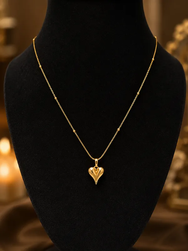 Gold_Tone_Heart_Pendant_Necklace_For_Women