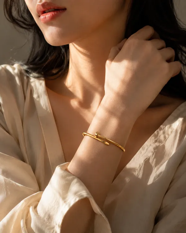 Gold-Plated_Nail_Design_Bracelet