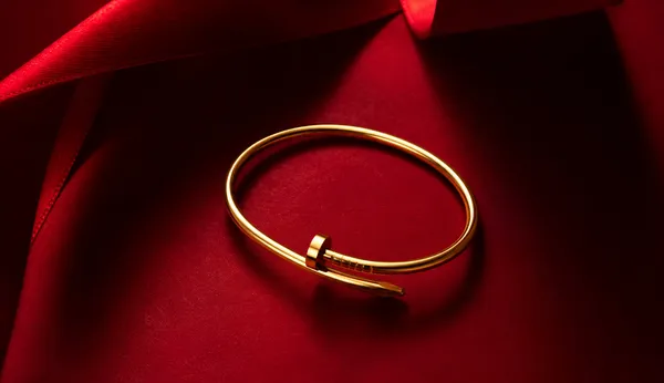 Gold-Plated_Nail_Design_Bracelet