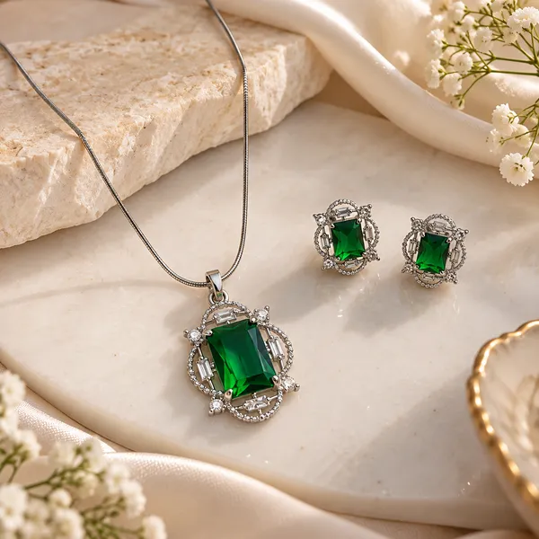 Emerald_Royale_Jewellery_Set