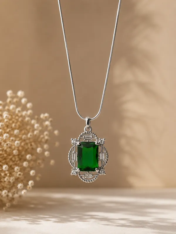 Emerald_Royale_Jewellery_Set