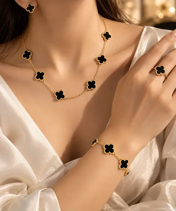 Noir_Clover_Luxe_Combo_Set