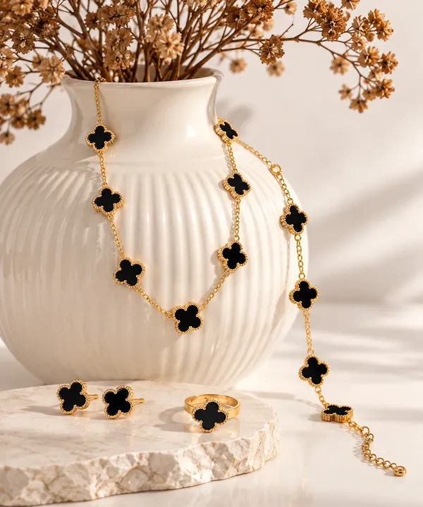 Noir_Clover_Luxe_Combo_Set