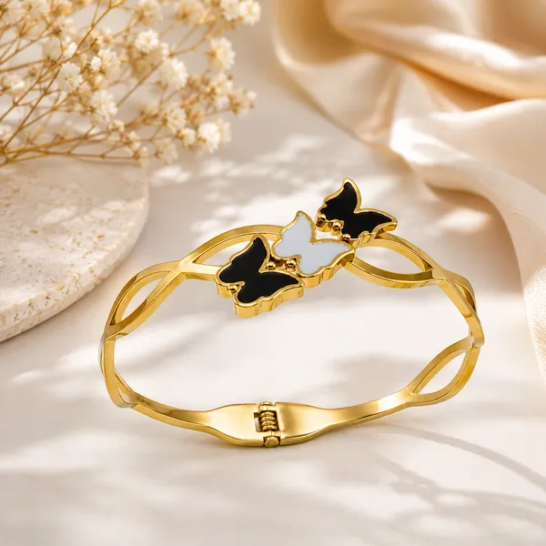 Butterfly_Charm_Gold-Plated_Adjustable_Bracelet