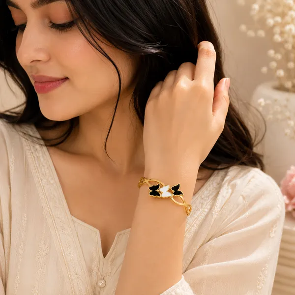 Butterfly_Charm_Gold-Plated_Adjustable_Bracelet