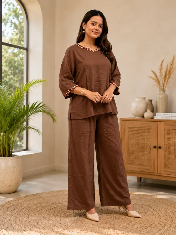 Brown_Pure_Linen_Cordset_with_Flower_Embroidery