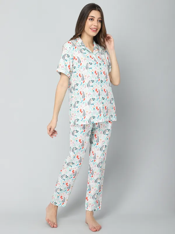 White_Cotton_Night_Dress_For_Womem