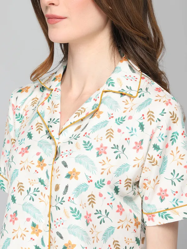 White_Cotton_Night_Dress_For_Womem