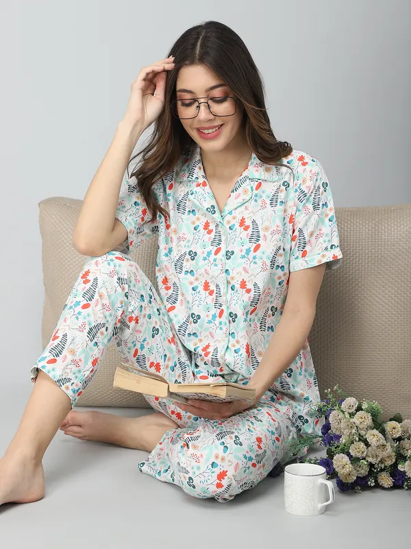 White_Cotton_Night_Dress_For_Womem