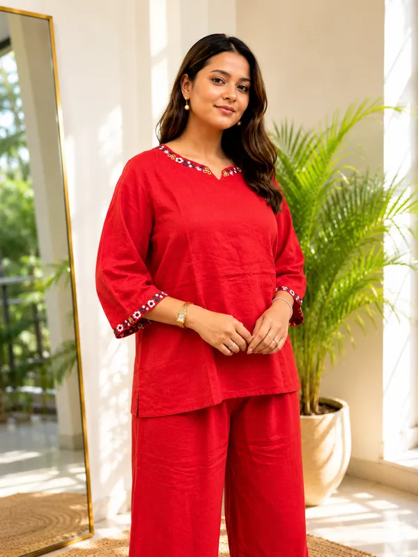 Red_Pure_Linen_Cordset_with_Flower_Embroidery