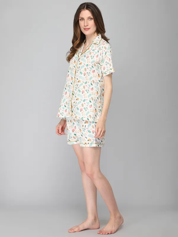 White_Cotton_Night_Dress_For_Womem