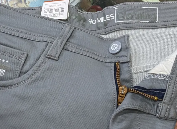Grey_Denim_Casual_Jeans_for_Men