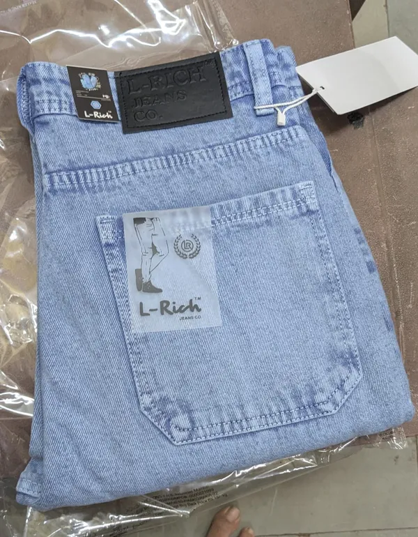 Light_Blue_Denim_Regular_Fit_Jeans_for_Men