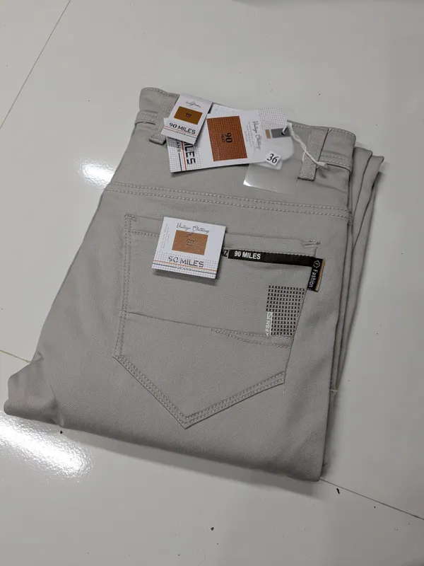 Grey_Straight_Fit_Jeans_for_Men