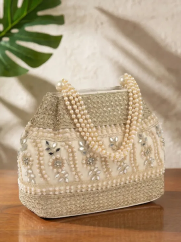 Gold_Embellished_Potli_Bag_for_Women