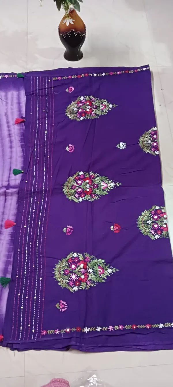 Purple_Floral_Embroidered_Saree_for_Women
