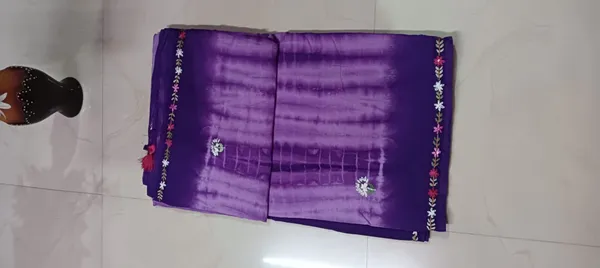 Purple_Floral_Embroidered_Saree_for_Women