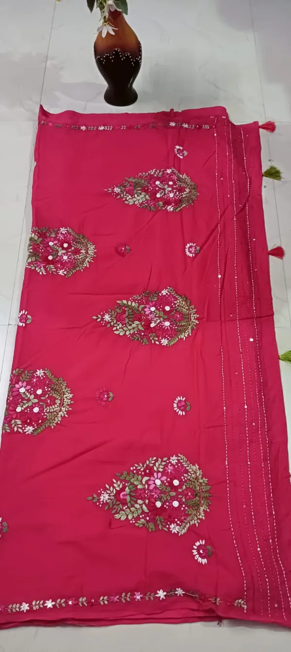 Pink_Embroidered_Saree_for_Women