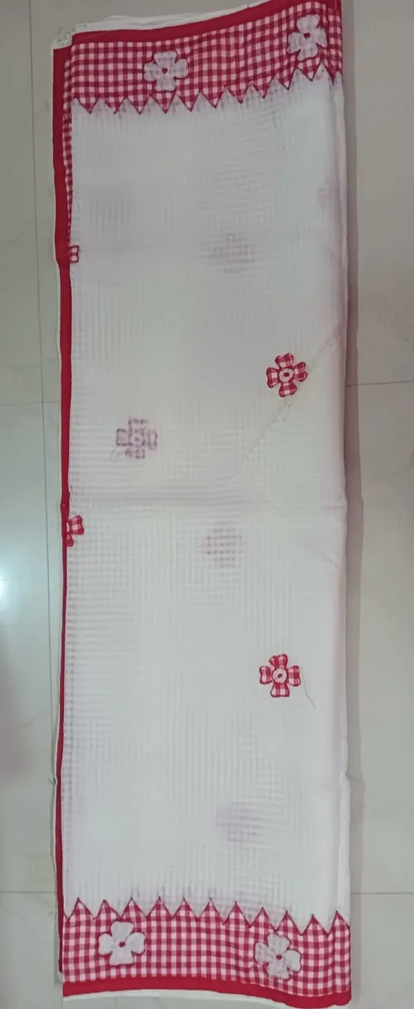 Red_Checked_Peacock_Motif_Table_Runner_saree