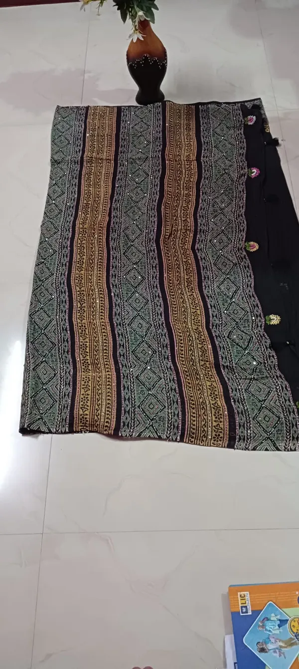 Black_Printed_Saree_for_Women