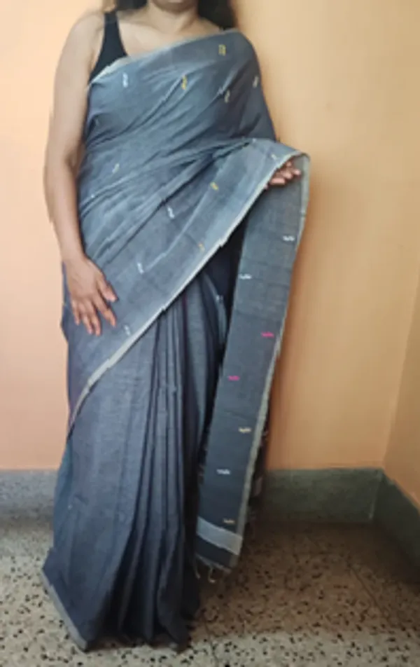 Grey_Floral_Printed_Saree_for_Women