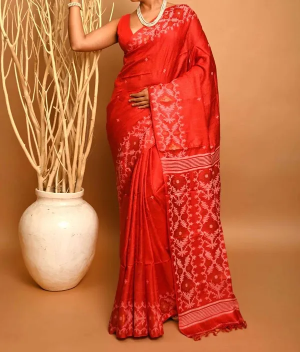 Red_Floral_Print_Saree_for_Women