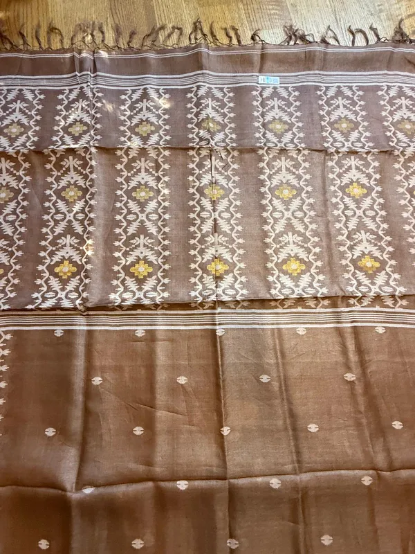 Brown_Woven_Pattern_Saree_for_Women