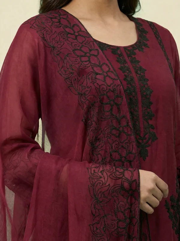 Maroon_Embroidered_Straight_Kurta_Set_for_Women