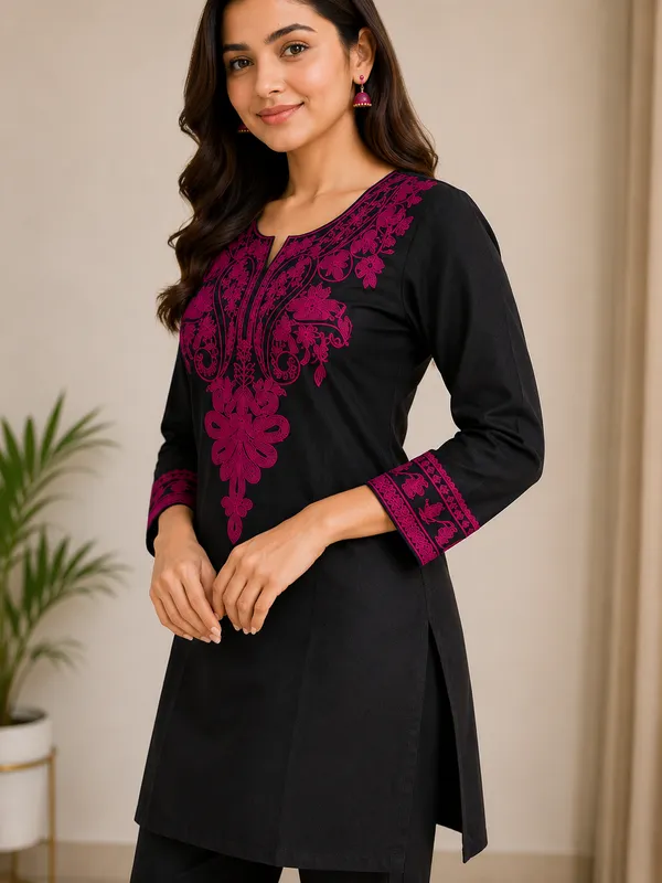Black_Embroidered_Kurta_Set_for_Women