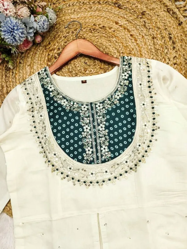 Cream_Embroidered_Ethnic_Kurta_Set_for_Women