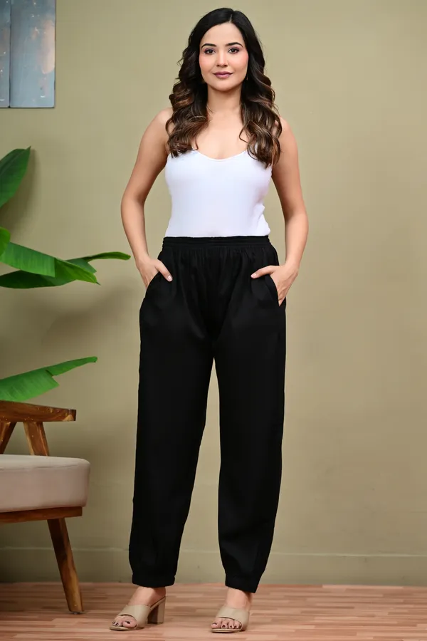 Black_Relaxed_Fit_Trousers_for_Women