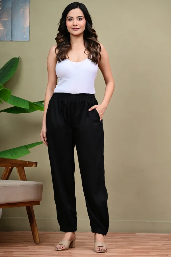 Black_Relaxed_Fit_Trousers_for_Women