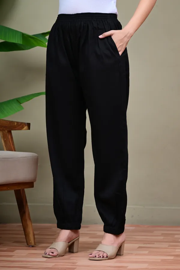 Black_Relaxed_Fit_Trousers_for_Women