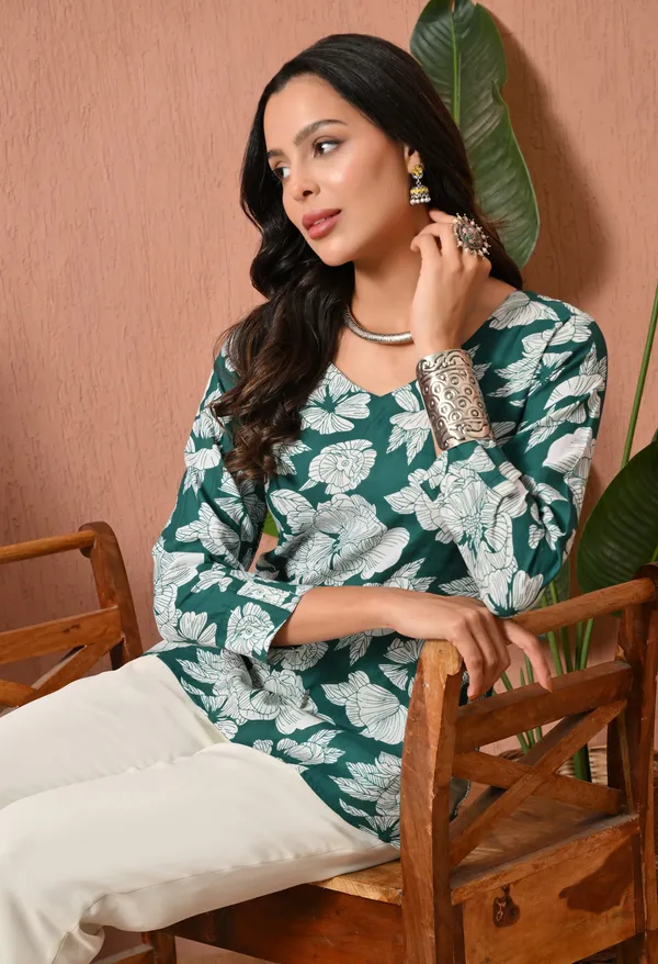 Green_Floral_Print_Straight_Kurti_for_Women