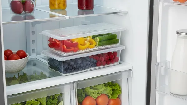 Plastic_Stackable_Fridge_Food_Storage_Container_Pack_Of_2