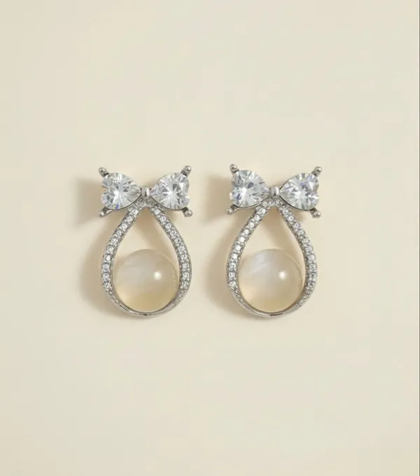 Regal_Bow_Teardrop_Studs_Silver