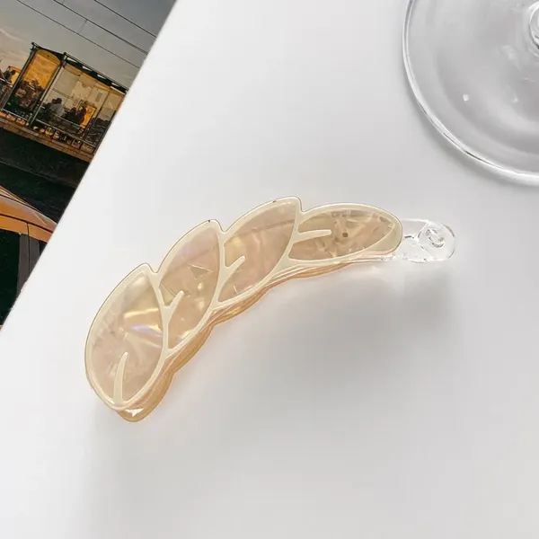 Aura_Leaf_Banana_Clips_Beige