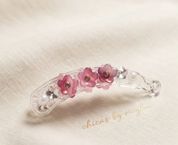 The_Blossom_Pearl_Petite_Banana_Clip_Rose
