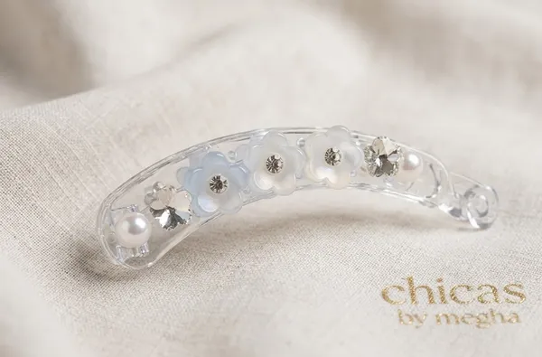 The_Blossom_Pearl_Petite_Banana_Clip_Light_Blue
