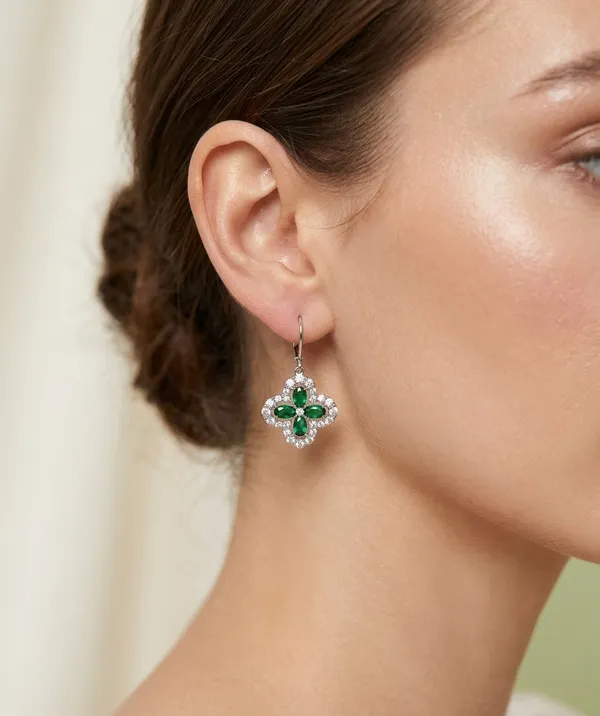 Emerald_Clover_Drop_Earrings_Default_Title