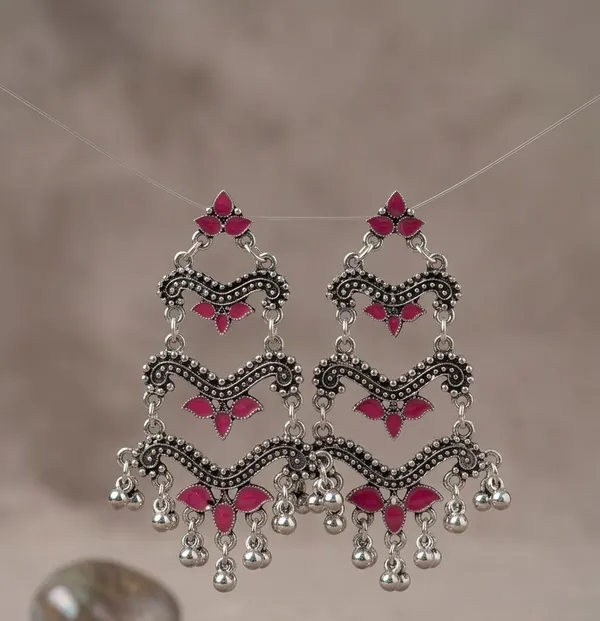Silver_Chandelier_Pink