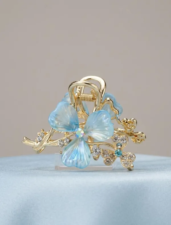 The_Shimmering_Petal_Claw_Clips_Blue