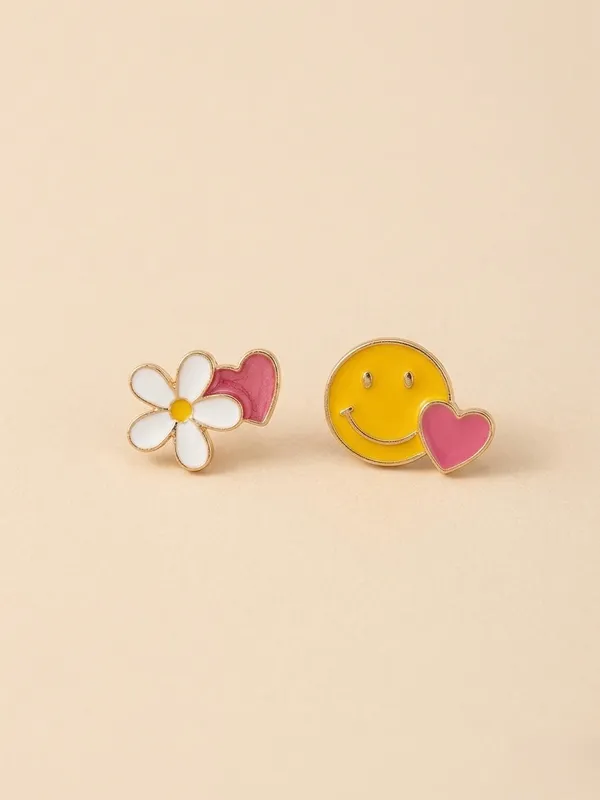 Happy_Daisy_Heart_Mismatched_Studs_Red