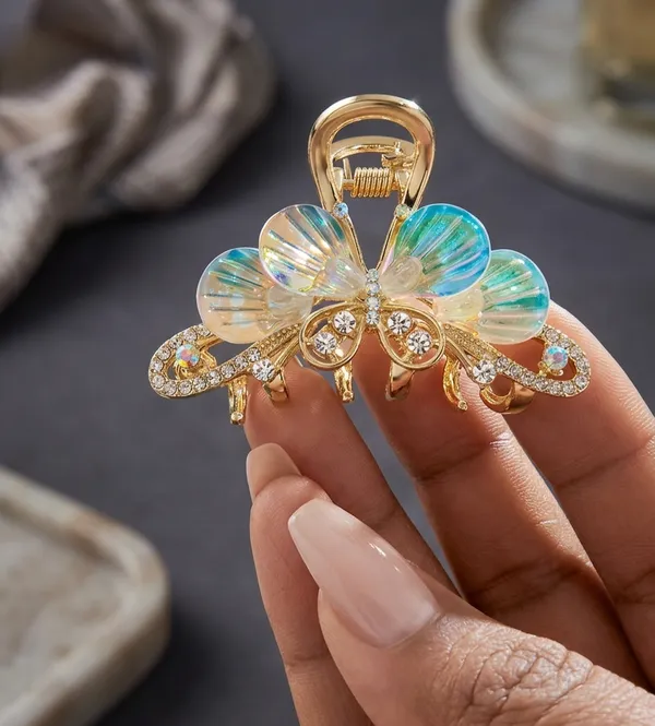 The_Aurelia_Butterfly_Claw_Clip_Shades_Of_Green