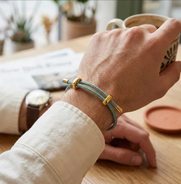 The_Maritime_Cord_Bracelet_Blue_Gold