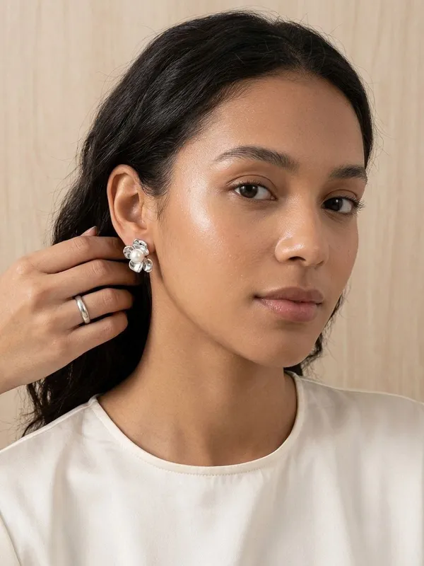 Gold_Alloy_Floral_Pearl_Blossom_Stud_Earrings_For_Women